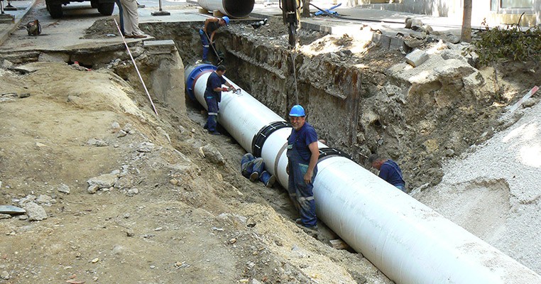 /projects/Water/Large-Diameter-Couplings---Flood---Budapest.jpg